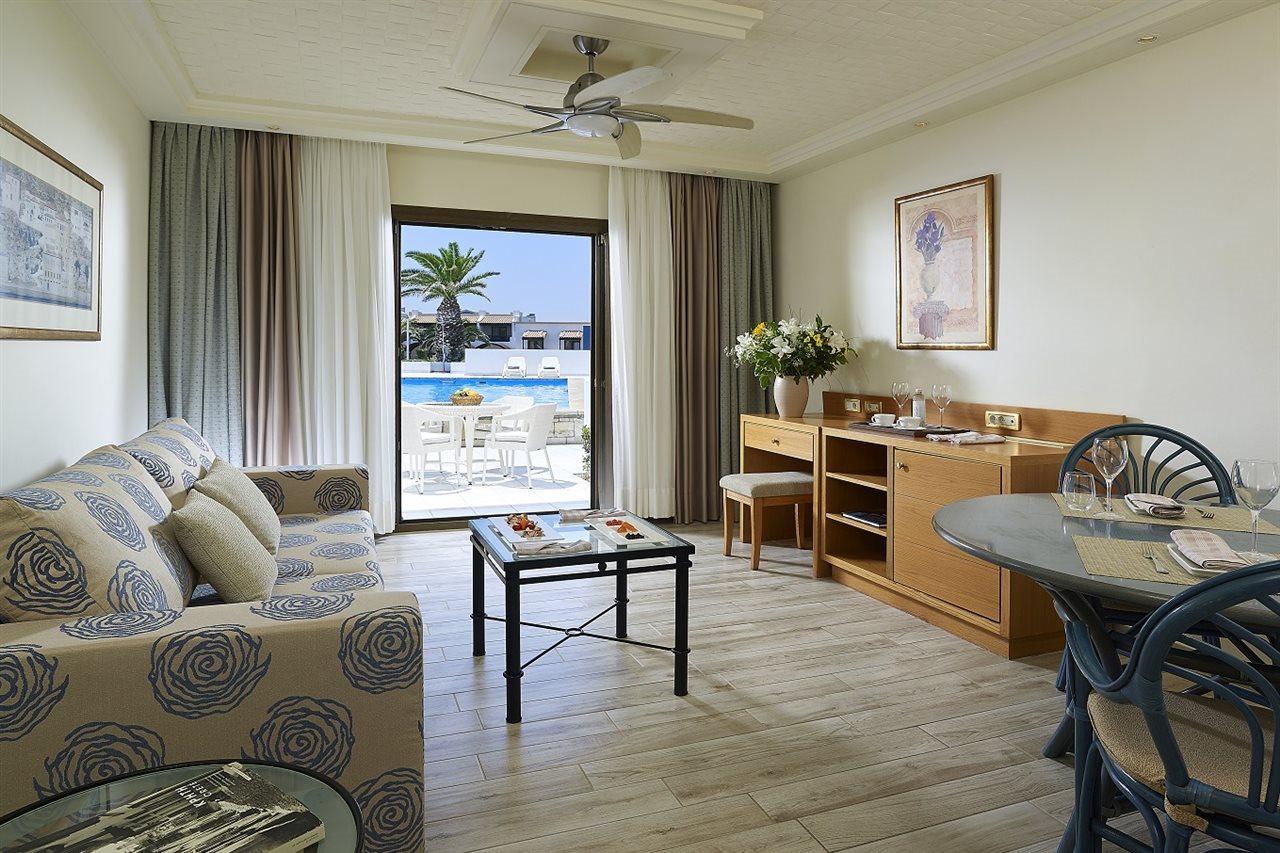 Knossos Royal Hotel Hersonissos  Exterior photo